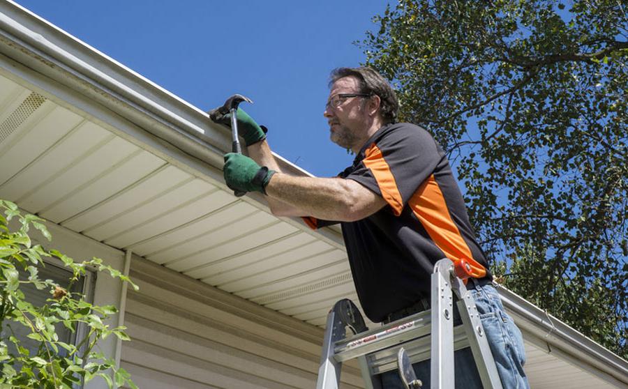 You are currently viewing Find and Fix Gutter Damage on Your Home